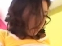 ミルクが出る爆乳奥様のパイズリ姿