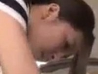 朝のゴミ出しにノーブラで行った事から襲われてしまった人妻